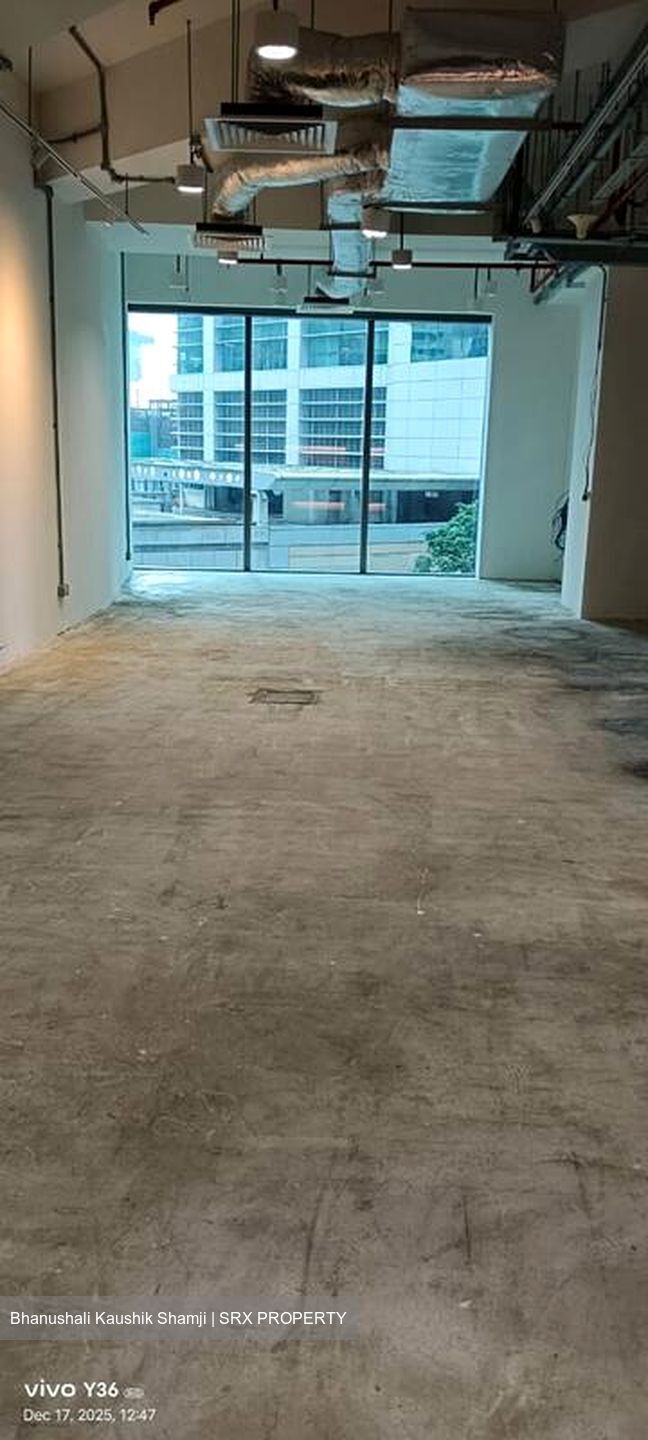 PLUS (D1), Office #518513221